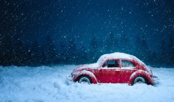 Почему не заводится автомобиль в холода? Какие меры предпринять?