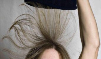Электризация волос. Как исправить?